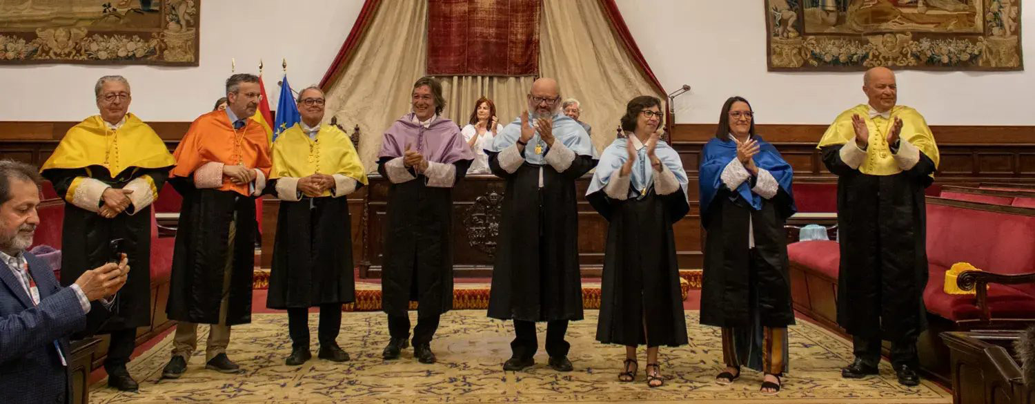 El claustro académico en el Acto de Imposición de Bandas